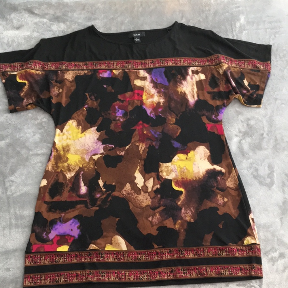 Alfani NWT Black and Gold Graphic Tunic Blouse